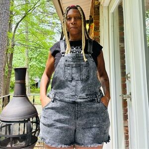🖤Hot Topic Shortalls🩶